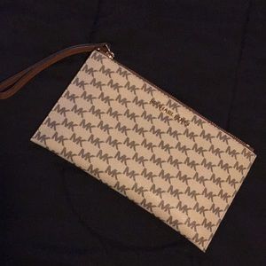 Michael Kors wristlet